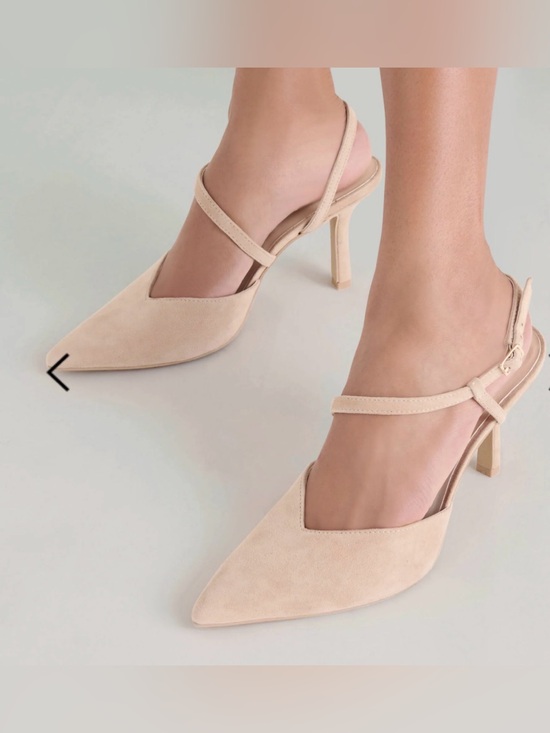 Dolce Vita Shoes - NWOT Dolce Vita Kamra Heels Camel Suede